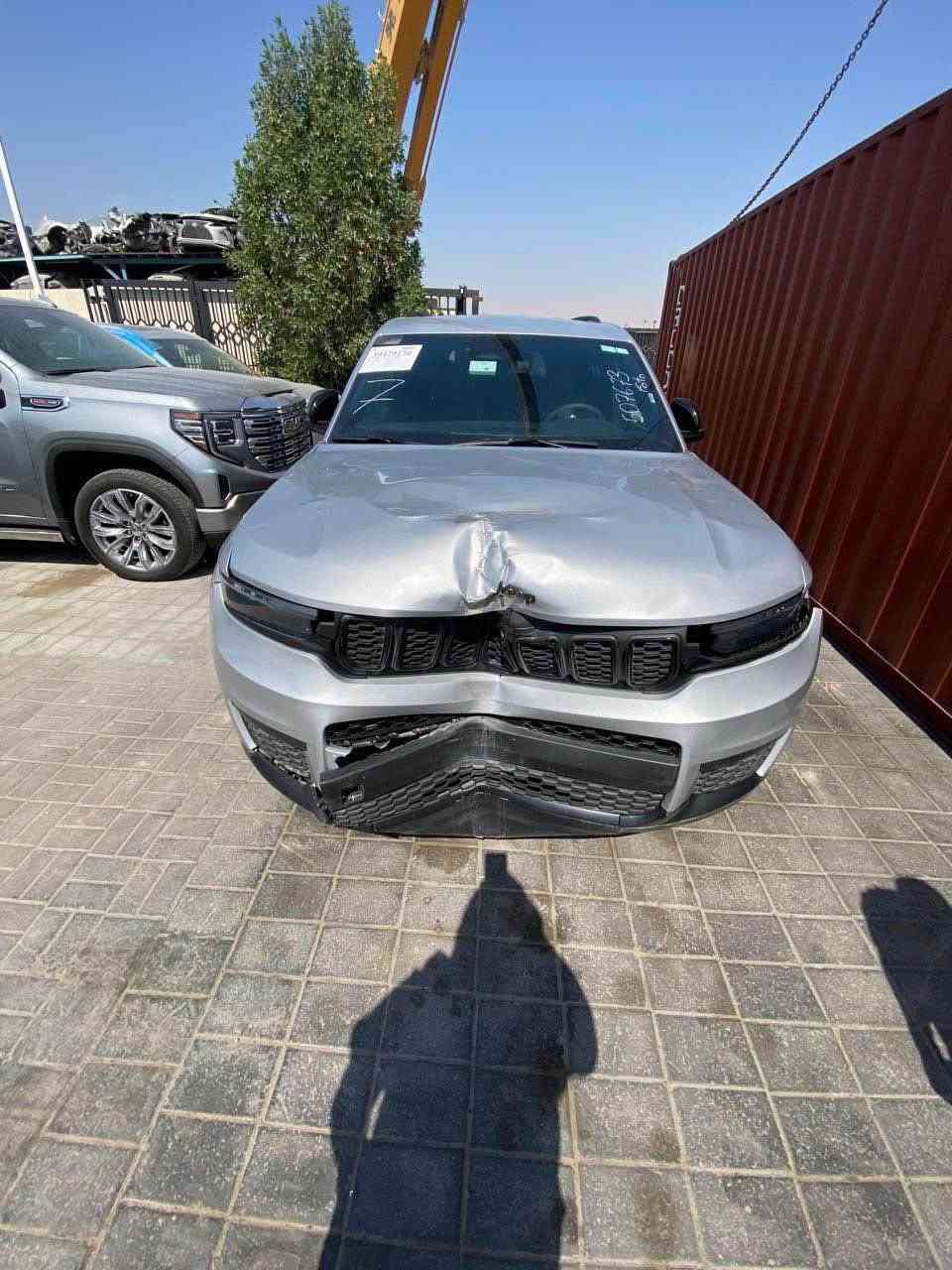 كراند شيروكي لاتيدو • ٢٠٢٤ • ضرر خارجي