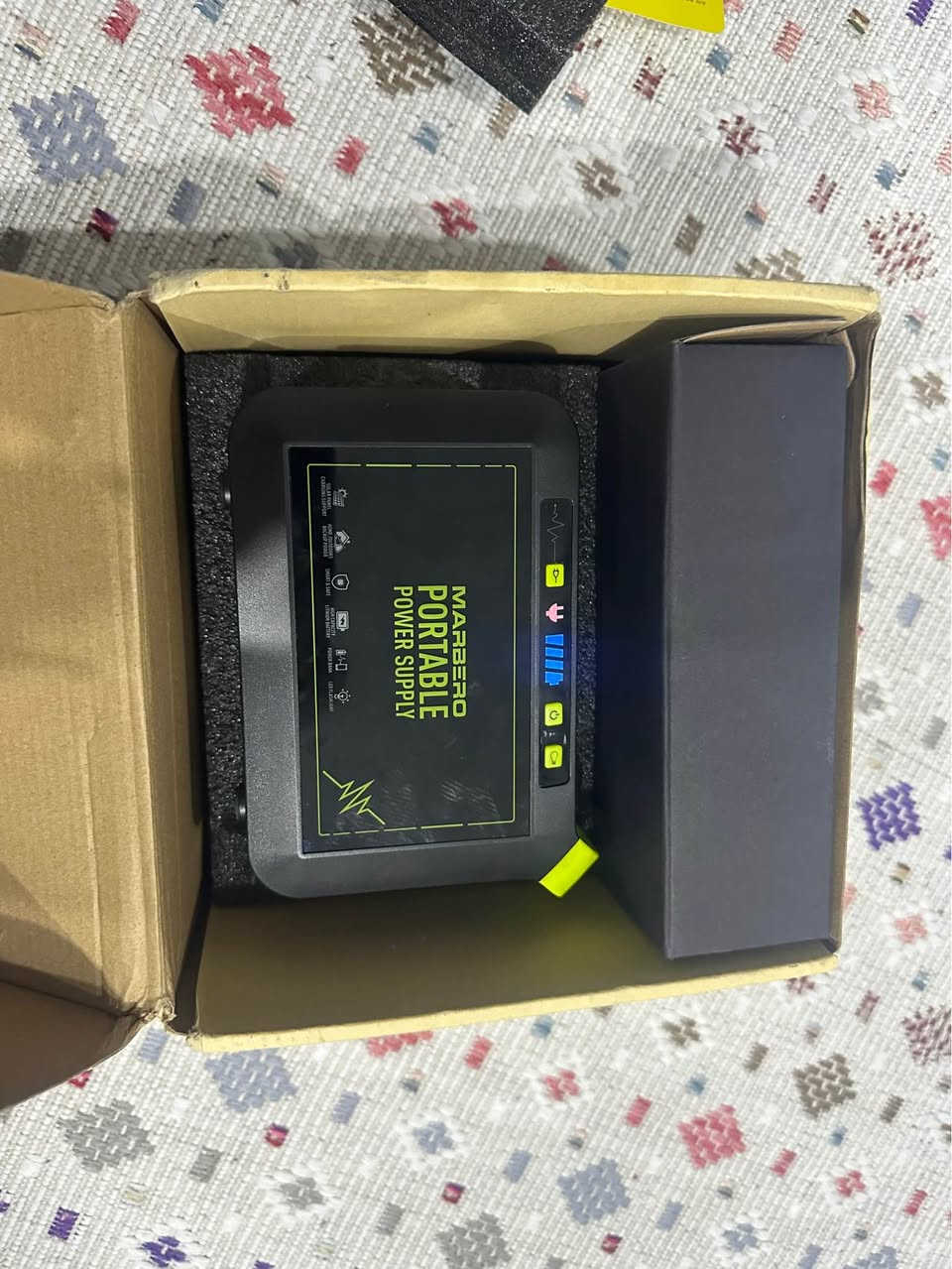 لۆک بەکار نەهاتو UKبەریتانی کی مشتەریە جات بنیری*********** MARBERO Portable Power Station 
24,000mAh/ 88.8Wh, 120W Peak Solar(sa7r 70 000)🔒 أربيل, العراق
