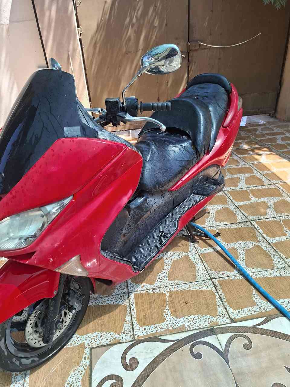 سلام عليكم فورزا صفر 9 كرستال دراجه كامله السعر 550 وبيها مجال للاتصال ***********
