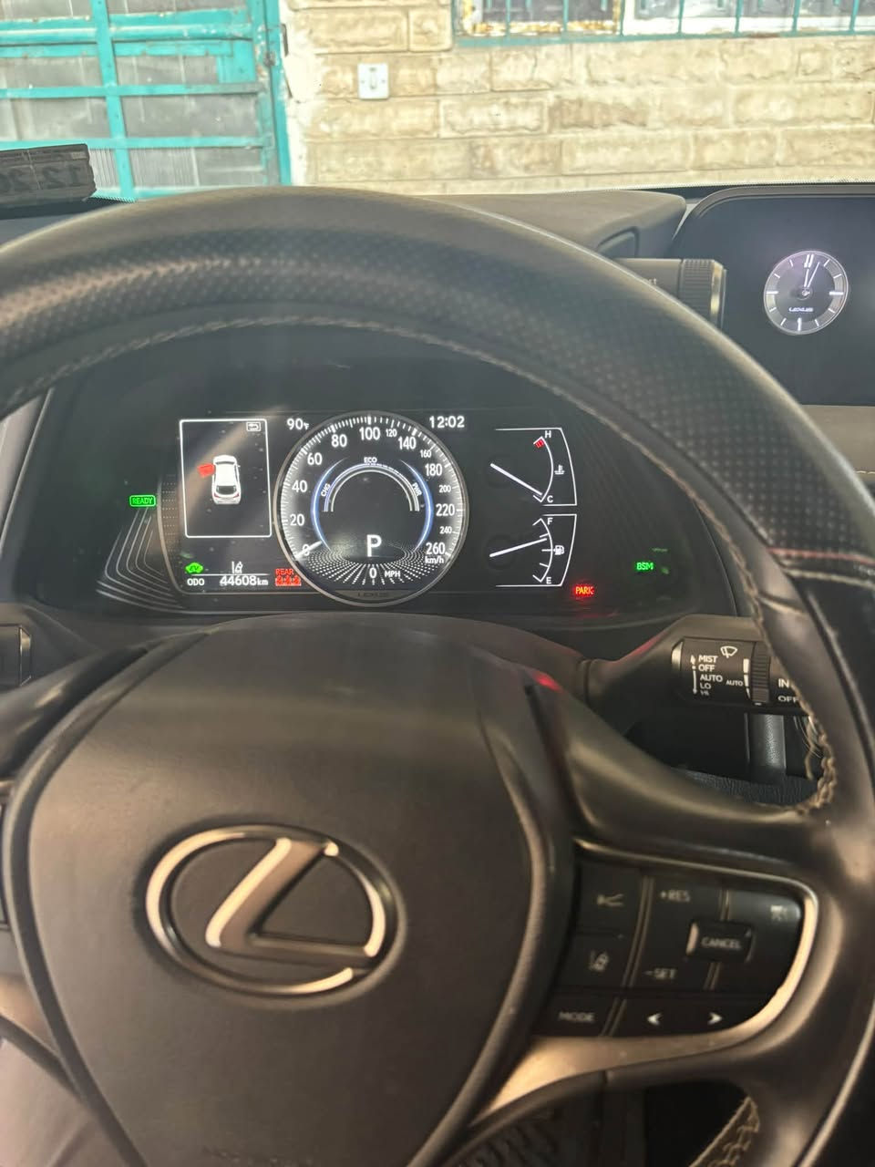 لكزس UX 250h • ٢٠٢٢ • ٤٤٦٠٠ كم
