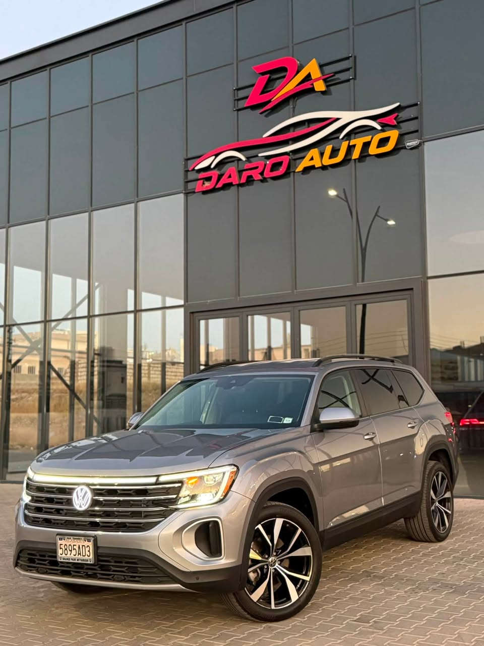Volkswagen Atlas SE 
حجم المحرك 4 سلندر 2000 تيربو
عداد المسافة : 26 الف فقط
ضرر :   بنيد صبغ  فقط بدون دواخل لغد شاصي سليم شرط فحس 
‎دعامیە و رادیترات و بجم کلة بلادي

‎بصمة تشغيل
‎بصمة أبواب
‎تشغيل عن بعد (Remote Start)
صندوق شفط كهربائي
ده بل اكسل نيضام 4MOTION
‎رادار أمامي (تحديد مسار)
‎رادار جانبي (نقاط عمياء)
‎رادار خلفي (تحذير من الاصطدام)
كاميرات محيطية 360
‎تحكم وضعيات القيادة Drive Modes 

‎تبريد مركزي لمس
‎كشنات ميموري، خزن
كشنات جلد+كشنات هيتر كشنات كهرباء

‎كشنات خلفي هيتر
‎هاند بريك بصمة
Android Auto 
Apple Car Play 
‎مانع انزلاق+ABS
شحن موبايل واير ليس جارج
‎شاشة كبيرة لمس
‎حساسات خلفية+ كاميرا 
‎تحكمات استيرن
‎اوتو ستارت Auto start 
‎اوتو ستوب Auto Stop 
‎وبقية المواصفات المعروفة
‎‏‎ 
‎مکان سیارة  سليماني 📍
‎‏‎سیارة بدون رقم تترقم شمالي اربيل سليماني دهوك
‎‏‎‏‎للاتصال والاستفسار
***********
