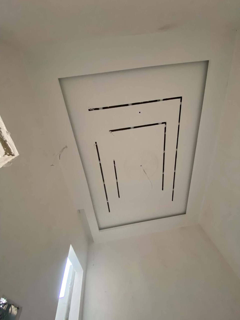تبي بيتك يصير تحفة معمارية؟ 🏡✨
نقدم لكم أحدث خدمات الديكور الداخلي بأعلى جودة ودقة بالعمل:
​▪️ جبس بورد (تصاميم حديثة وكلاسيك للشاشات والسقوف)
▪️ بديل الرخام وبديل الحجر (فخامة الرخام والحجر الطبيعي بمقاومة عالية)
▪️ بديل الخشب (لمسات دافئة وعصرية للجدران)
▪️ سقوف ثانوية (عزل ممتازة وتشطيب راقي)
​📌 ليش تختارنا؟
​سرعة بالانجاز ودقة عالية بالديكورات والإنهاء.
​أسعار مناسبة وتناسب جميع المساحات.
​التزام تام بالمواعيد . للتواصل والستفسار ***********
