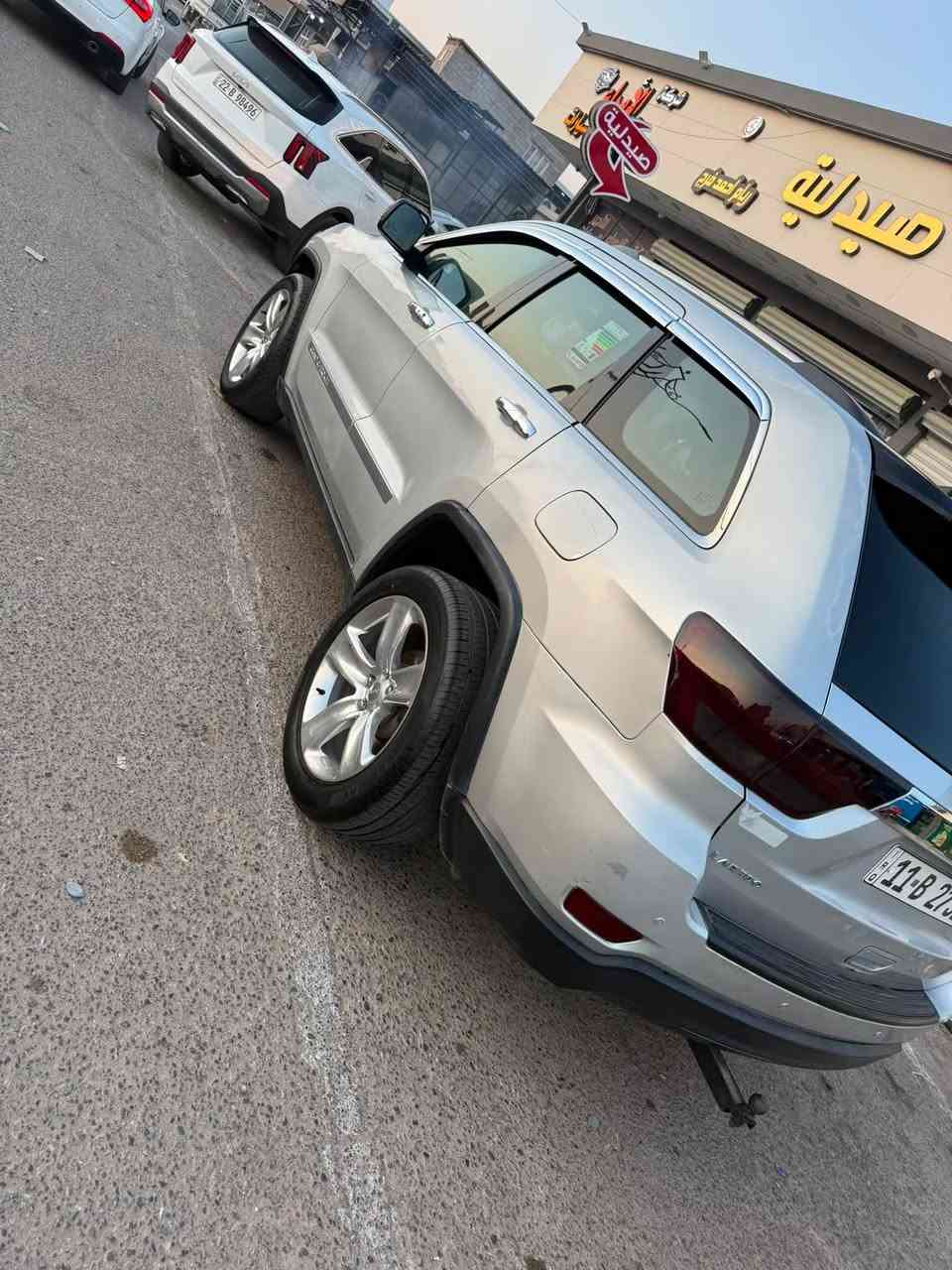 صلي على نبيك 
جيب لاريدو موديل ٢٠١١ 
كفاله من الضربه والدواخل 
فول مواصفات عدا الفتحه
٤ بصمات وبصمة تشغيل 
سستم نيكل 
شاشه بلادي 
كامره دواره 
حساسات
تحم ستيرن جهتين 
داخل مشمشي 
نضام يكو 
مكينه ممفتوحه 
مكينه ٣٦٠٠ جديده بل شرط    
كهربائيات عل بلاد 
بجم كبس 
تخم تايره جديد ويل هامان
صدر جديد 
تبريد قطعتين عل سويج 
مضومة زنون 
سياره بيه قطع صبغ ابيعك حزام 
بغداد دولي بسمي مكان سياره تكريت 
سعر ١٢٧ وبيها مجال حك الجيه 
***********
