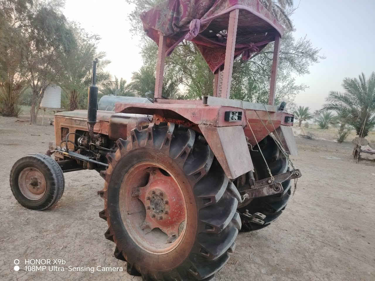 للبيع عنتر حجم٧١مكفوله كفاله عامه موديل ٨٧للستفسار اكثر*********** قير موجود على فيس

نص مكتوب في الصور:
- HONOR X9b
- 108MP Ultra-Sensing Camera
- O HONOR X9b