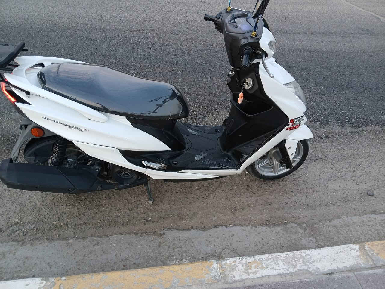 سكنس • ياباني • كهربائي