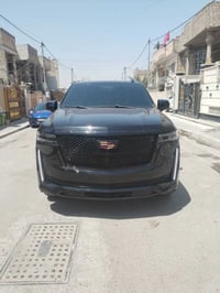 للبيع كديلاك اسكاليد 2022 وراد امريكي حادثه بنيد و جاملغ  مبدلات ومصبو...