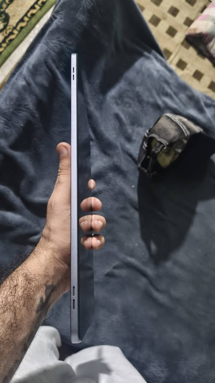 السلام عليكم ايباد هونر x9 الايباد جديد استخدام كم يوم شاحنه ممفتوحه بالجيس سعره 300 وبي مجال بسيط مكاني بغداد مدينه الصدر رقمي ‏‪***********‬‏
