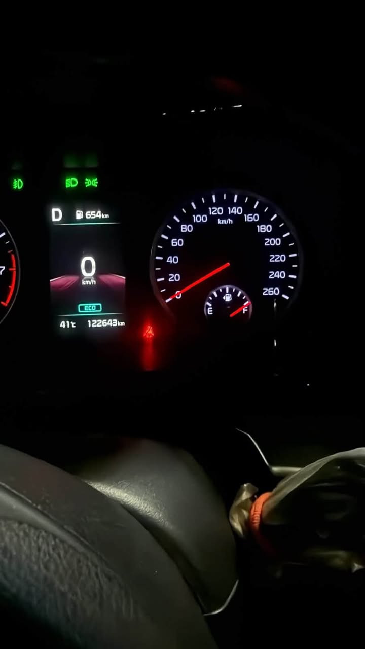 السلام عليكم K5 مديل 23 خليجي
كفاله عامه من كاشي مكينه 2000 دوش 

ماشيه 125 فول مواصفات  للاخيررقم اربيل بسمي 

السياره نضيفه كلش 

مكان السياره الدوره 

السعر 190 وبيها مجال

***********‬
