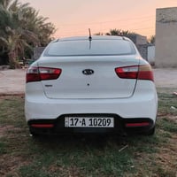 كيه ريوو موديل 12خليجي بيها ثلاث قطع صبغ بدون دواخل وبدون ضربه قويه گي...