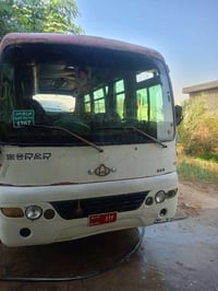 شاحنة • تفاصيل ناقصة