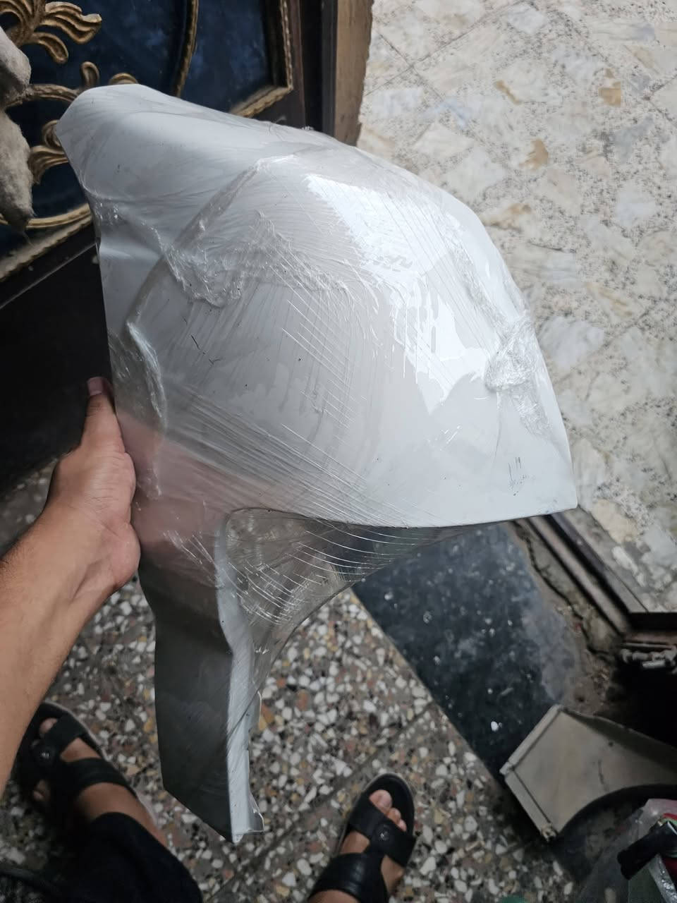 سلام عليكم بيبان نيسان يورفان ناصيه 
مال تفصيخ مكفولات بعدهن زيرو سعر الباب كامل امقفل 150 الف 
لغد صفحه السكن بعده زيرو سعر 90الف ***********
