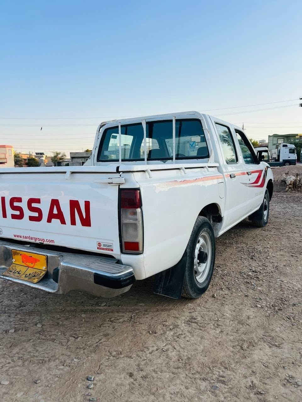 بەناوی خوایی گەورە نیسان 2007 ناوسور بۆ فرۆشتن پێشو پشت کەپس گێرو ئەکسل و مەکینەی بەشەرت تەحویل و غرامە بەشەرت شوێن کەلار ***********
