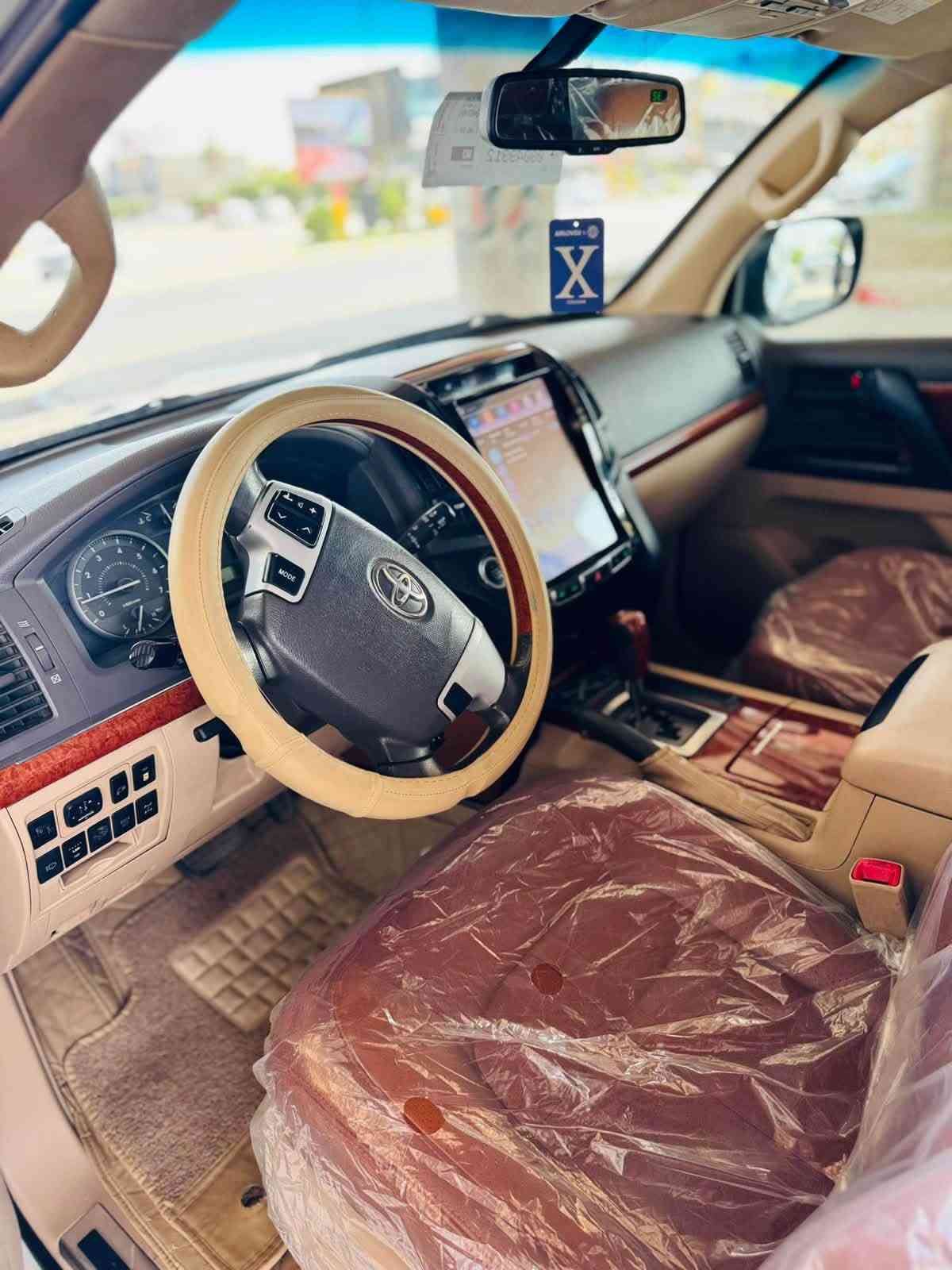 السلام عليكم لأندكروز موديل 2015
محرك4600 V8
رقم بغداد بسمي تحويل ثاني يوم  
مكفوله كفاله عامه من صبغ والتبديل والفتح السياره جديده تجي وتشوف بعينك
فول مواصفات
بصمه تشغيل
بصمه أبواب
أشارت ترحيب
تشغيل عن بعد
مري شفط
فتحه سلايت
كشنات جلد اصلي
كشن كهرباء 
جام تصعيد تنزيل عل ريمونت
8 ايرباك
3قطع تبريد
ثلاجه
مري قلاب
كامره
شاشه امامبه
حساس أمامي
حساس خلفي
وباقي مواصفات المعروفه
ماشيه 98 الف حقيقي
السعر 36500 يعني 3شدات 65ورقه
 بيها مجال
للإستفسار اتصل
***********
مكان السياره بابل
