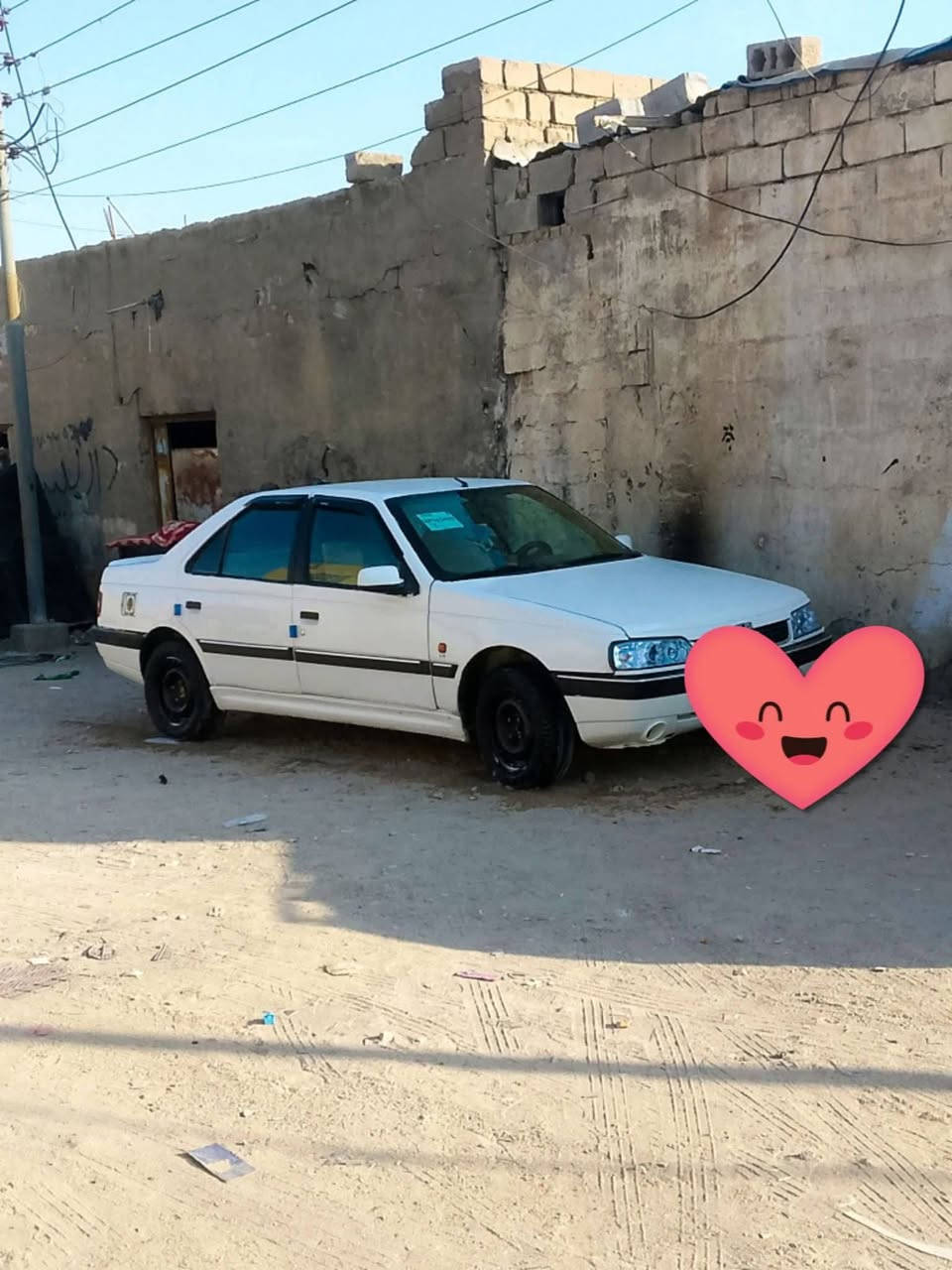 السلام عليكم سياره بيجو باص. جديده. ما نقصها شي. بس سنويه منتهيه. رقمها بصره  راعيها. موجود ويحول سعر 30 وبيها مجال  ***********
