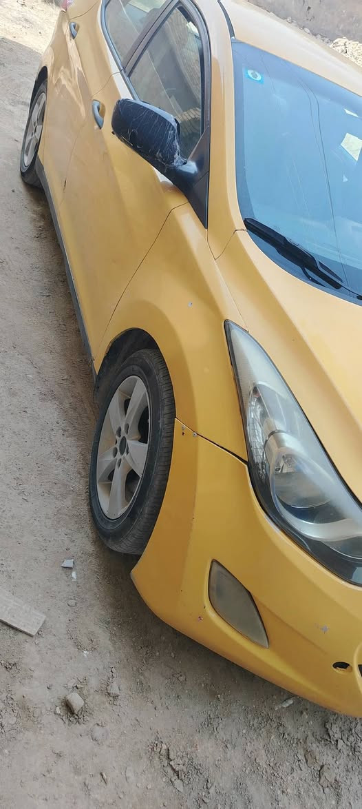 النترا موديل 11 مصفره هيئه وغرامات رقمها ديالى مشروع وطني سعرها 70 وبيها مجال بسيط حك الجية
للتواصل. ***********
