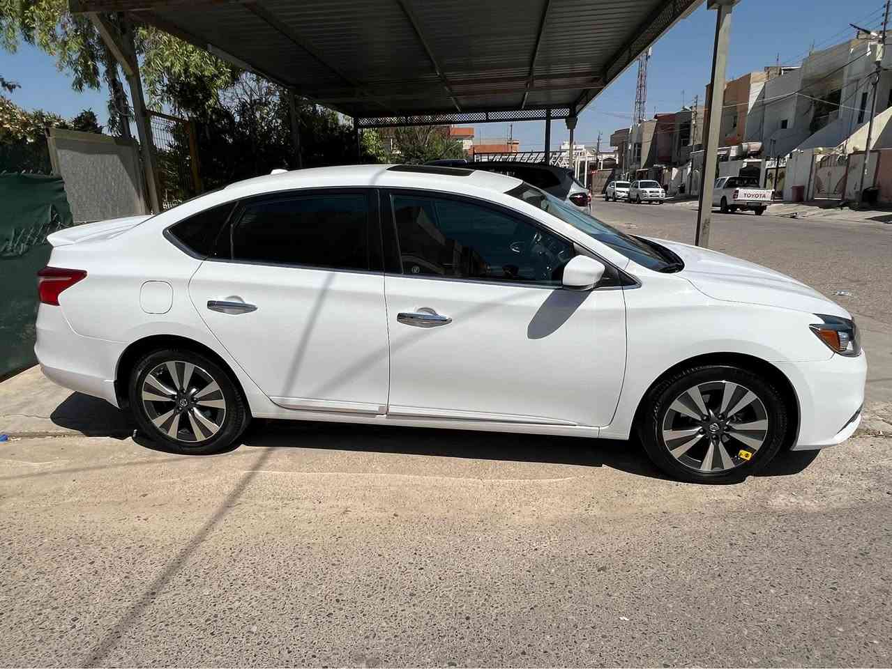NISSAN sentra SPICAL EDITION 2019 snow.

نیسان سێنترا:

مۆدیل: 2019 

مواسەفات:  فول سپێشەل Sv special edition .

سەیارەکە بەناو خۆمە , جاهز کامل لەسەر دەقی شەریکە ماوەتەوە , بێ سبوخە , بیلاد مواسەفات فول فولە تاقانەی ناو سەنترایە مواسەفات سلایددد  خەتی جادە ئۆتۆستۆپ و تەبرید لەمس و یەدە نیکل و لەمس ئاوێنە ڕادار و لایت حەدەسە و لید و سەح  هیتد …. 

تەنها یەک بست Pdr ی هەیە  ، هەزەی و فەحسی نویە رەقەمی باریک و نویە . مەکینە و گێر بیلاد کەپس  و مەکینە گەورە مرخوب 1.8 L.   نرخی ١٤٤ و مجالی کەم .

مۆبایل *********** أربيل, العراق
