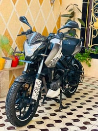 بولسر ان اس • ٢٠٠ • ٢٠٢١