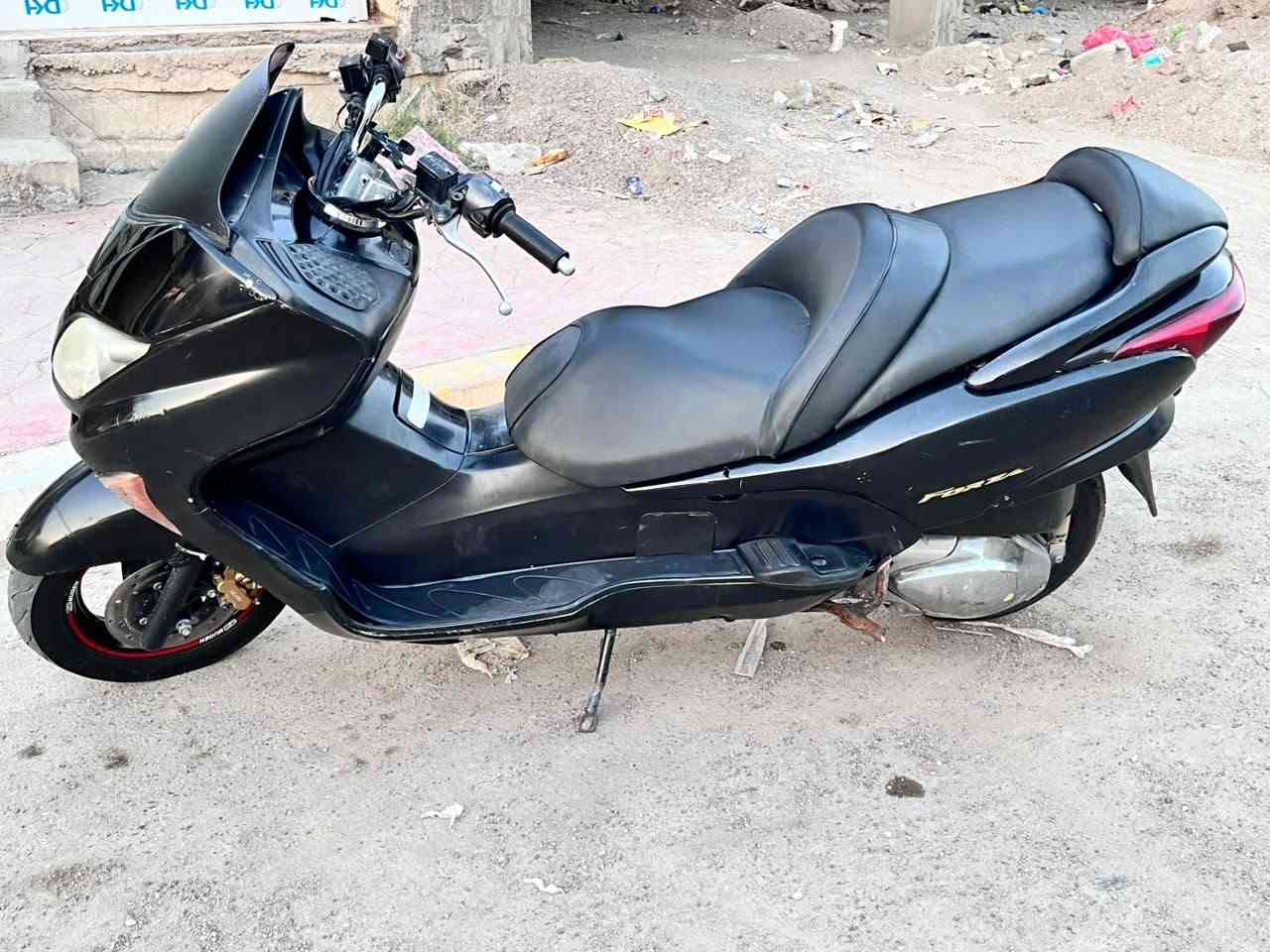 سلام عليكم
فورزا 08 نضافتهة مثل ما موضح بصور 
للأستفسار :***********
