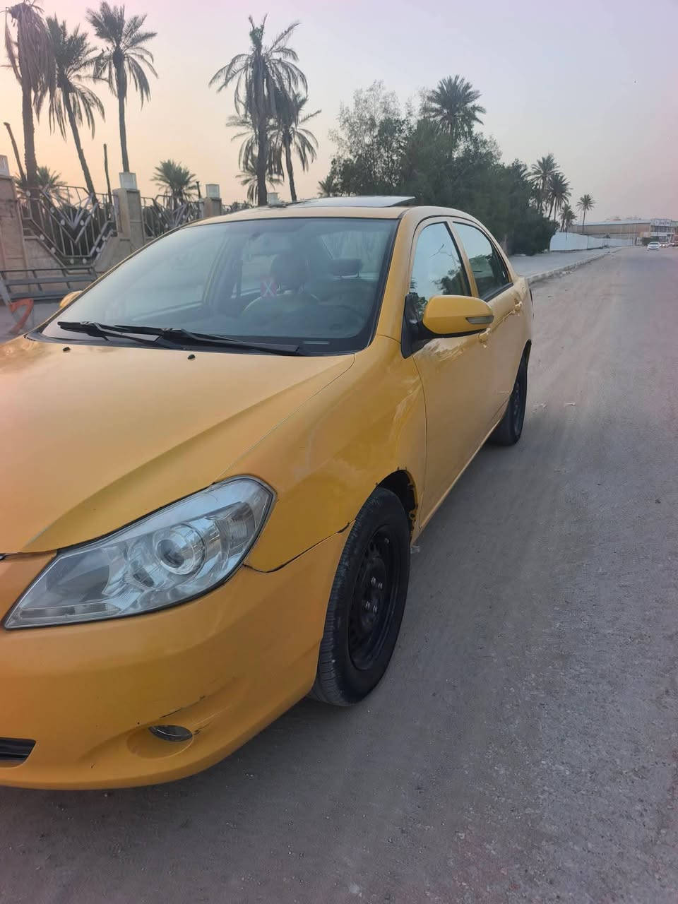 BYD G3 2013
رقم بغداد🚖 باسمي مصفره هيئه وغرامات سياره جاهزه
كير عادي 👍🏻 مكينه وكير مكفولات  كهربائيات كلها شغاله
 فول مواصفات بصمه وفتحه وتحكمات واشاير بالمري وحساسات ونظام بريك ABS وبصمات بالبيبان لايتات عدسات زنون  للبيع سعرها 50 💵 🚕 📢  عنواني الديوانية وبيها مجال 
للاستفسار اتصل  على الارقام :
***********
***********
