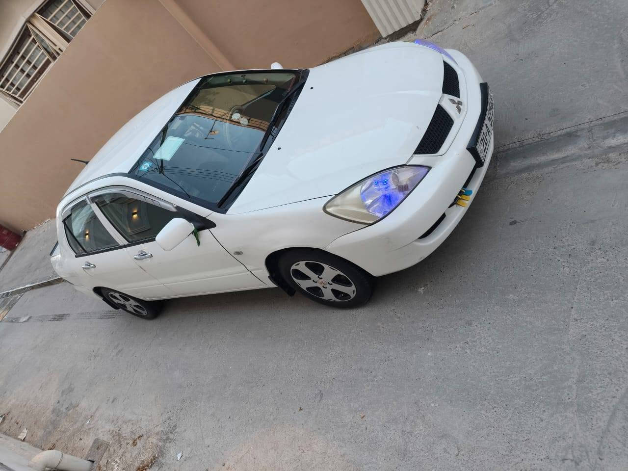 السلام عليكم شباب لانسر موديل 2011 للبيع رقم ديالى الدولي الجديد سنويه لل 29 السياره بيها قطعتين صبغ فقط السياره تخم تاير + ويلكب جديد قبل اسبوعين شديته السياره مكينه وكير خير من الله مكينه 1500 أم القبغ الأسود السياره تبريد ثلج شاشه السياره داخل عسلي GLX مو رصاصي دوشمه جديده مازدات بلاديه كهربائيات شرط الفحص السعر 73 مكان السياره ديالى بعقوبة وهذا رقمي *********** مستعجل عل بيع

