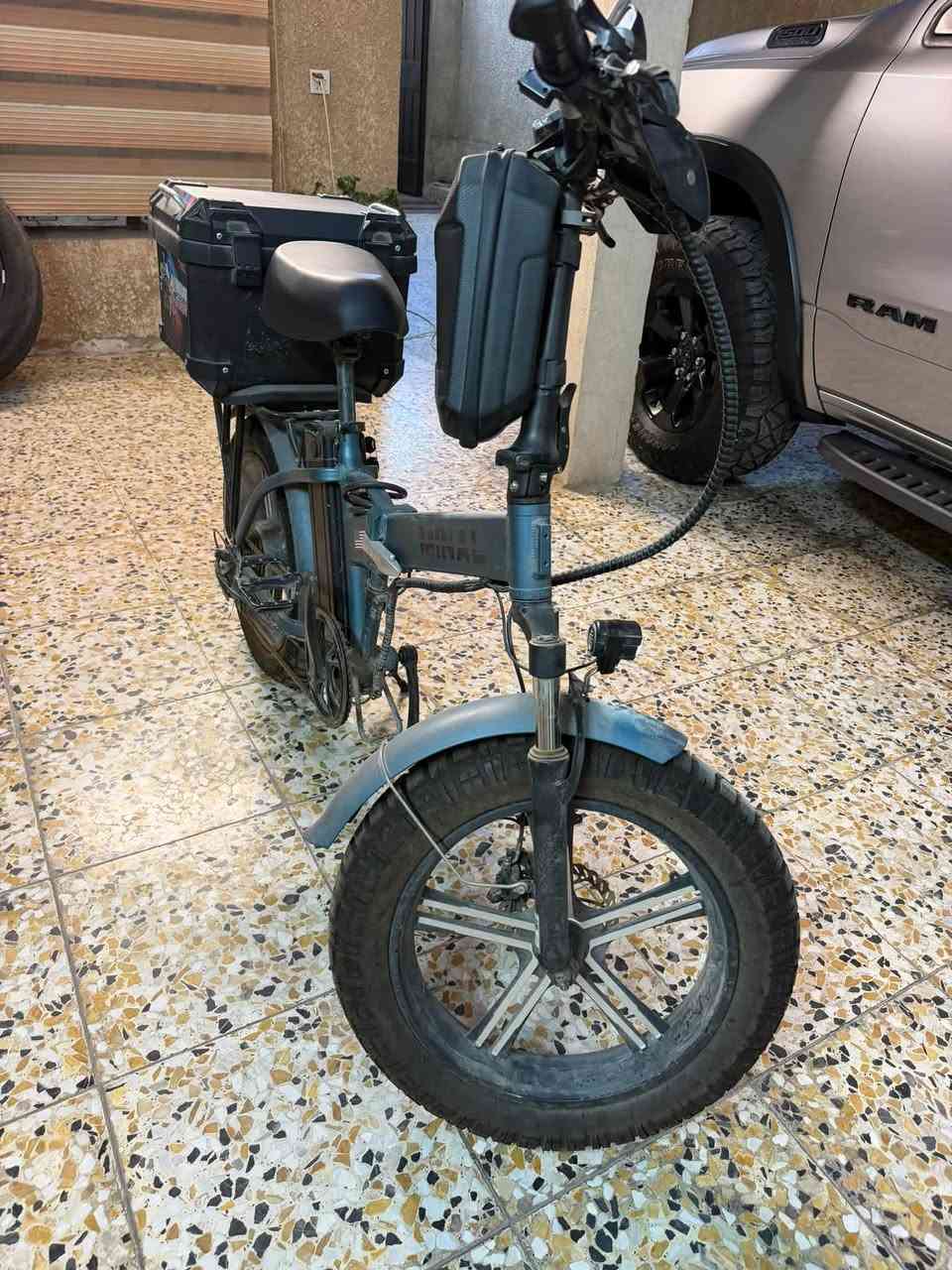 للبيع
***********
بغداد البنوك
