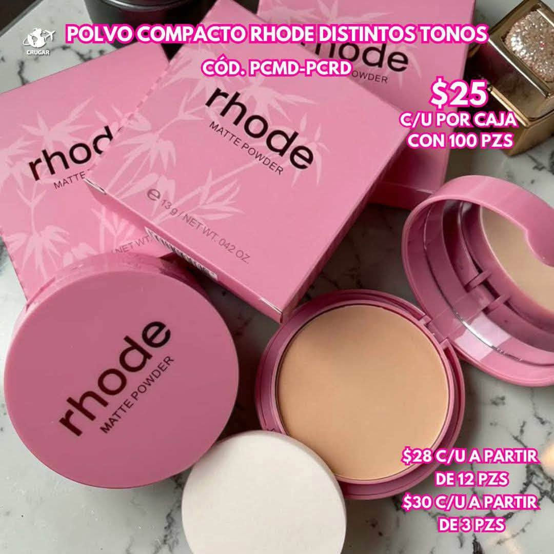 باودر رودي الأصلي (rhode Matte Powder) 🌸✨.

 مثالي لصيف العراق: يقاوم الرطوبة العالية والتعرق، ويمنع ذوبان المكياج أو تكتله في الأجواء الحارة.

 تحكم كامل بالزيوت: يمتص الدهون واللمعان الزائد اللي تفرزه البشرة بسبب الحرارة، ليمنحكِ مظهرًا مطفيًا ونظيفًا.

 تثبيت يدوم طويلاً: يثبت الفاونديشن لساعات طويلة دون أن يتغير ملمسه أو لونه مع جونا الحار.

 تغطية مخملية ناعمة: يخفي المسام والخطوط الرفيعة بفضل جزيئاته الناعمة والخفيفة.

🌿 المكونات والتركيبة:
 تركيبة مضغوطة خفيفة الوزن وخالية من الزيوت الثقيلة التي تسد المسام.
 غني بمكونات ناعمة مخصصة لحماية وتنعيم ملمس البشرة ومقاومة العوامل الجوية.

 يأتي مع إسفنجة دمج ناعمة لتوزيع متساوٍ، بالإضافة إلى مرآة مدمجة.
متوفر الآن بدرجات تناسب لون بشرتكِ

السعر 6 الاف

نص مكتوب في الصور:
- POLVO COMPACTO RHODE DISTINTOS TONOS
- CÓD. PCMD-PCRD
- $25 C/U POR CAJA CON 100 PZS
- $28 C/U A PARTIR DE 12 PZS
- $30 C/U A PARTIR DE 3 PZS
- Tono 01 Tono 02