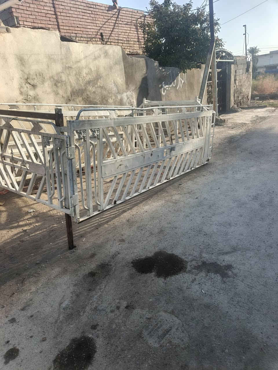 محجر مال فحل للبيع ب ٢٠٠ وبيه مجال قليل *********** مكاني ديالى بعقوبة
