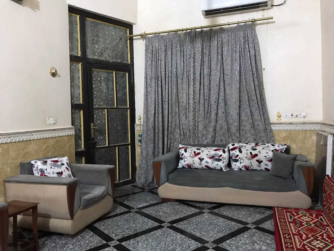 للبيع سعر مناسب
***********
