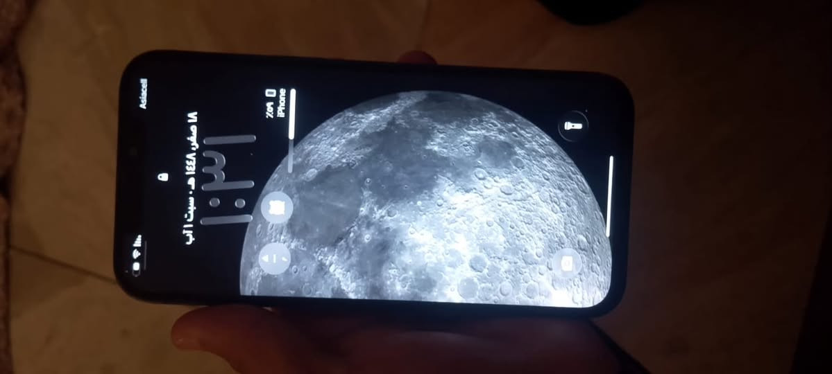 السلام عليكم أيفون 12 برو ماكس مستبدال شاشة وبطارية فيس إيدي واكف اب 350 وبيه مجال مستعجل للبيع*********** واتساب
