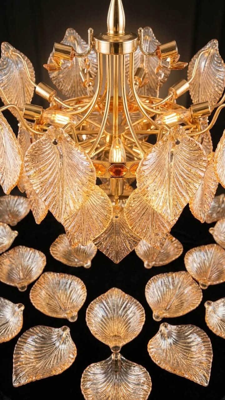 ثرية سقفية زجاجية تعليك  تصميم أوراق شجر للبيع اتصل على الرقم ***********

نص مكتوب في الصور:
- واسط النعمانية
- النعمانية, Iraq