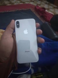 ايفون اكس • شاشة مكسورة • مايك خربان