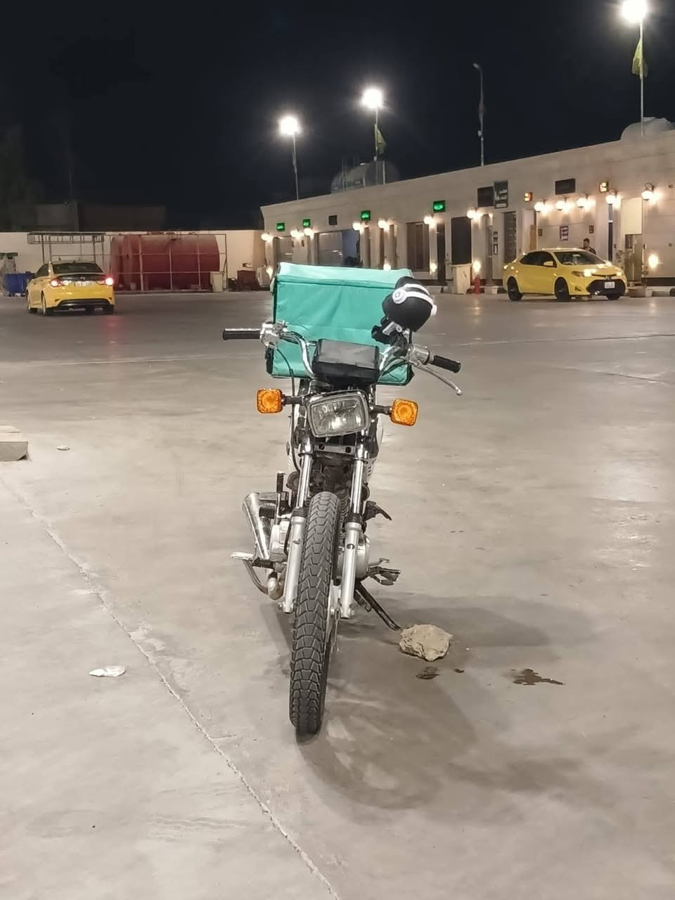 السلام عليكم دراجه ايراني 4كير.    

 موديل 2020 دراجه كامله ومرتبه 

لسعر 400وبيها مجال بسيط 
او مراوس

العنوان الحسينية مال راشديه
الرقم***********
ملاحضه الصندوك للجماليه
