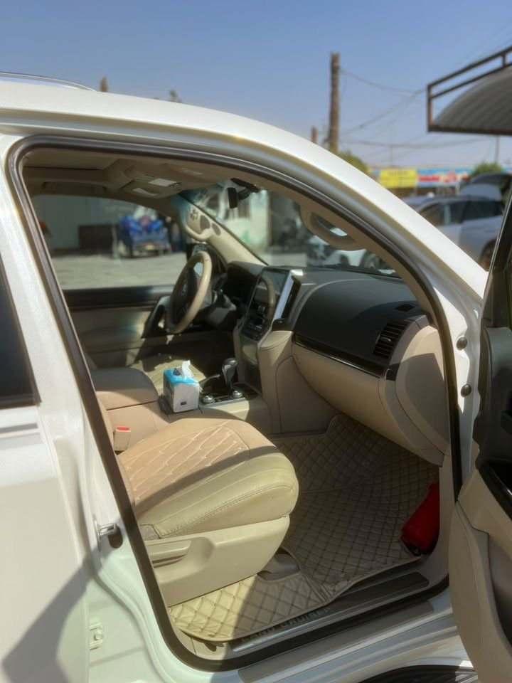 تويوتا •••• لاندكروز GXR  ✅✅

موديل ••••         2019. ✅✅  SAS ( ساز )
رقم اربيل دولي بااسمي 

فول مواصفات ••• 
6 :: سلندر
محرك 4000 تنفس طبيعي 
ماشيه 110. الف  
جديدة جدا بحالة الوكالة 
جنطة كهرباء 
كراسي كهرباء 
جلد بيجي بلادي 

✅
السيارة كفاله عامه كير مكينه صبغ تبديل كله على الشرط 
العنوان : الديوانية 
السعر : 510 

الاتصال على الأرقام 
***********
