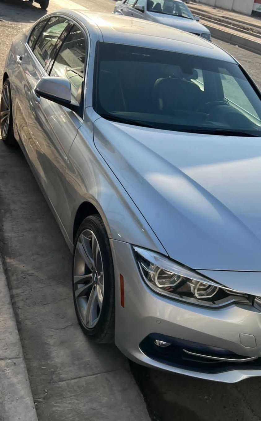 للبيع/BMW/ 330/ 2018
المحرك (B48) 2.0 T
وارد امريكي بدون حادث 
الحاله / تقرير وبشرط قطرة ماء مابيها تجي تفحص وين ميعجبك 
السيارة بحاله ممتازة (صفر مسج )
المواصفات 
فتحة سقف 
شاشة + مقاعد جلد كهرباء  ميموري وخزن والكشن 3 قطع / صندوق كهرباء 
تدفئة كشنات + تدفئة الاستيرن 
داتا شووو 
السيارة بحاله ممتازة وماشيه 81000
السعر / 180/ تم تنزيل السعر  
الاتصال / *********** 
*********** / علي
