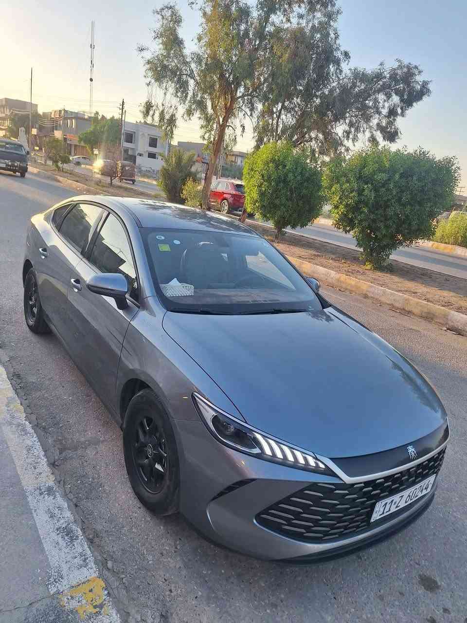 للبيع بي واي دي
كن بلس رصاصي مكفولة ب اسمي رقم بغداد
 ماشية ٤١ الف مجموع
السعر 15 الف بيه مجل بصيط 
 واتساب ***********
