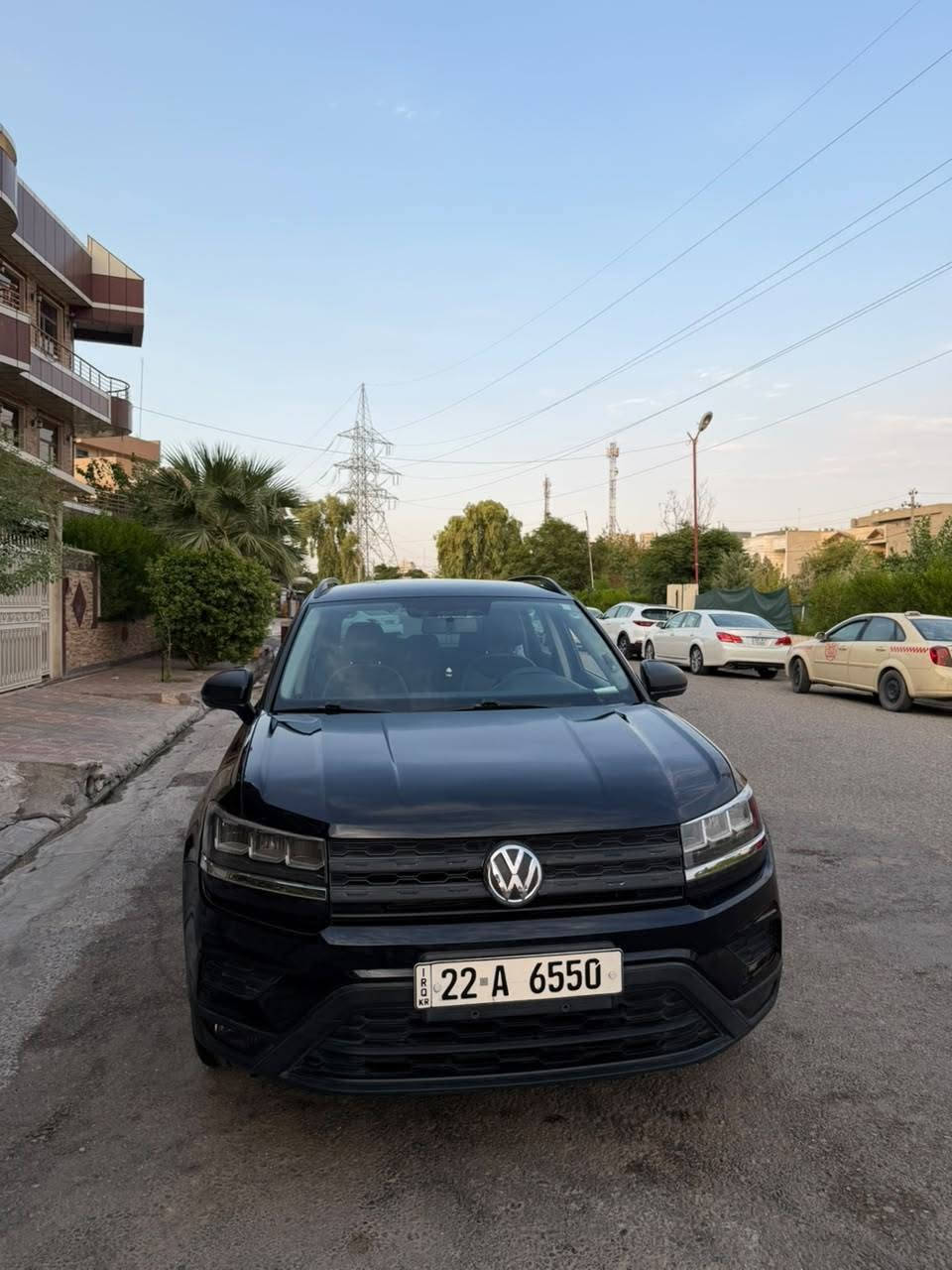 VW TAOS 2022 
مواصفات S  یەک پارچەی هەیە بۆنیت بێ ژۆرێ یەک دەستە لە شەحنەوە ، سەیارەکە نمونەیە لە جوانی بێ کێشەیە ، هەزە و سەنەوی تازەیە تا 2029 
4 تایەی نوێی لەژێرە سپێری دانەبەزیوە ، 66 هەزار کم رۆیشتووە  
150 وەرەقە مجال 

 watts app + *********** أربيل, العراق
