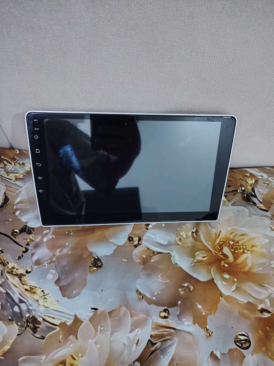 السلام غراض ستاركس للبيع شاشة ستاركس كاملة هية والفيشة مالتهة والاطار جديدة استخدام ٢٠ يوم سعرهة ٦٥ جامة سلايت جهت السايق جديد مكفولة من كلشي سعرهة ٣٠ وقية تاير جهت السايق سعرهة ١٠ المكان دوانية الاتصال على ***********

