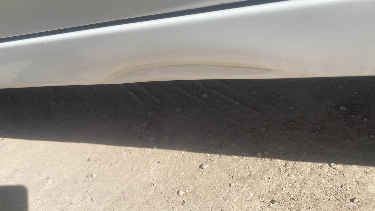 سلام عليكم MG52023 للبيع فقط
بدون حادث بيه ملاحظة بسيطه 
جداً ماشيه 72 الف قابل للزياده 
مواصفات عاديه غير متواجد على فيس 
للاستفسار اتصل برقم ***********
السعر المطلوب 90 ورقه وبيه محال حك الجيه
