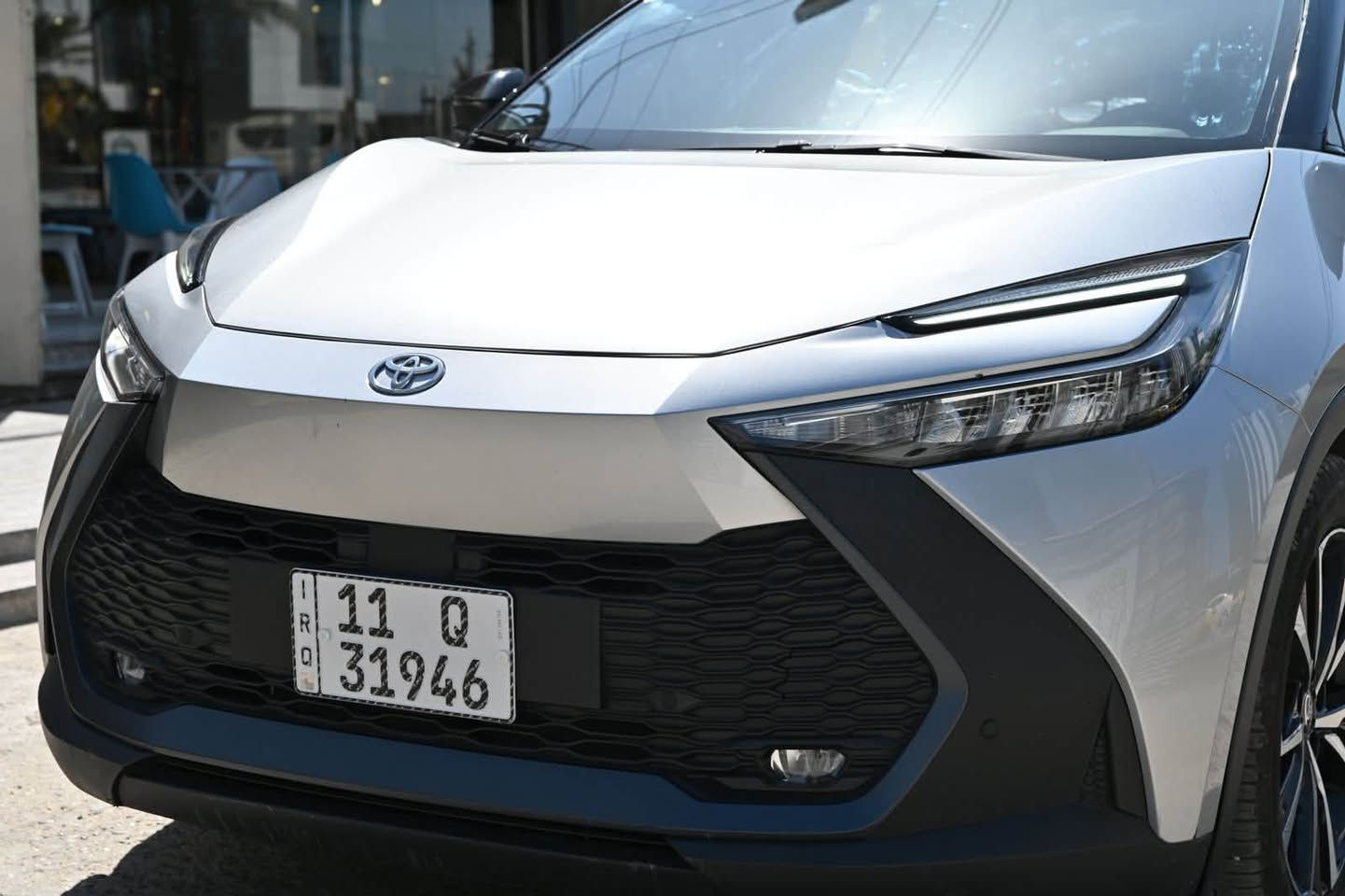 Toyota C-HR
تعلن عن انطلاق جيلها الثاني لعام 2024 

تويوتا : C-HR موديل 2024 هايبرد

تصميم عصري وهيبة محرك هايبرد سعة  1800 لتر كورلا يجمع بين البنزين والكهرباء

ناقل حركة CVT إلكتروني لتحقيق أعلى كفاءة في استهلاك الوقود  

نظام دفع أمامي مع توازن مثالي للقيادة اليوميه

كفاءة استثنائية في استهلاك الوقود

باقة أنظمة الأمان Toyota Safety Sense، منها: 

تنبيه ما قبل التصادم  

 رادار مثبت السرعة الذكي  

نظام المحافظة على المسار

نظام صوتي فاخر JBL بـ 8 سماعة

شاشة ترفيهية عالية الدقة بحجم 12.3 إنش مع أندرويد أوتو وأبل كار
‎                                                                                            
فول مواصفات عدا الفتحه.     

 ترحيب عند الاقتراب

 قماره لون اسود 

السياره : بيها طخه بسيطه في الجاملغ الايمن مصبوع وبارد بحافة الباب الايمن الامامي 

عداد السياره : ٧٥٠٠ وقابل للزياده 

للستفسار الاتصال على الرقم ***********
