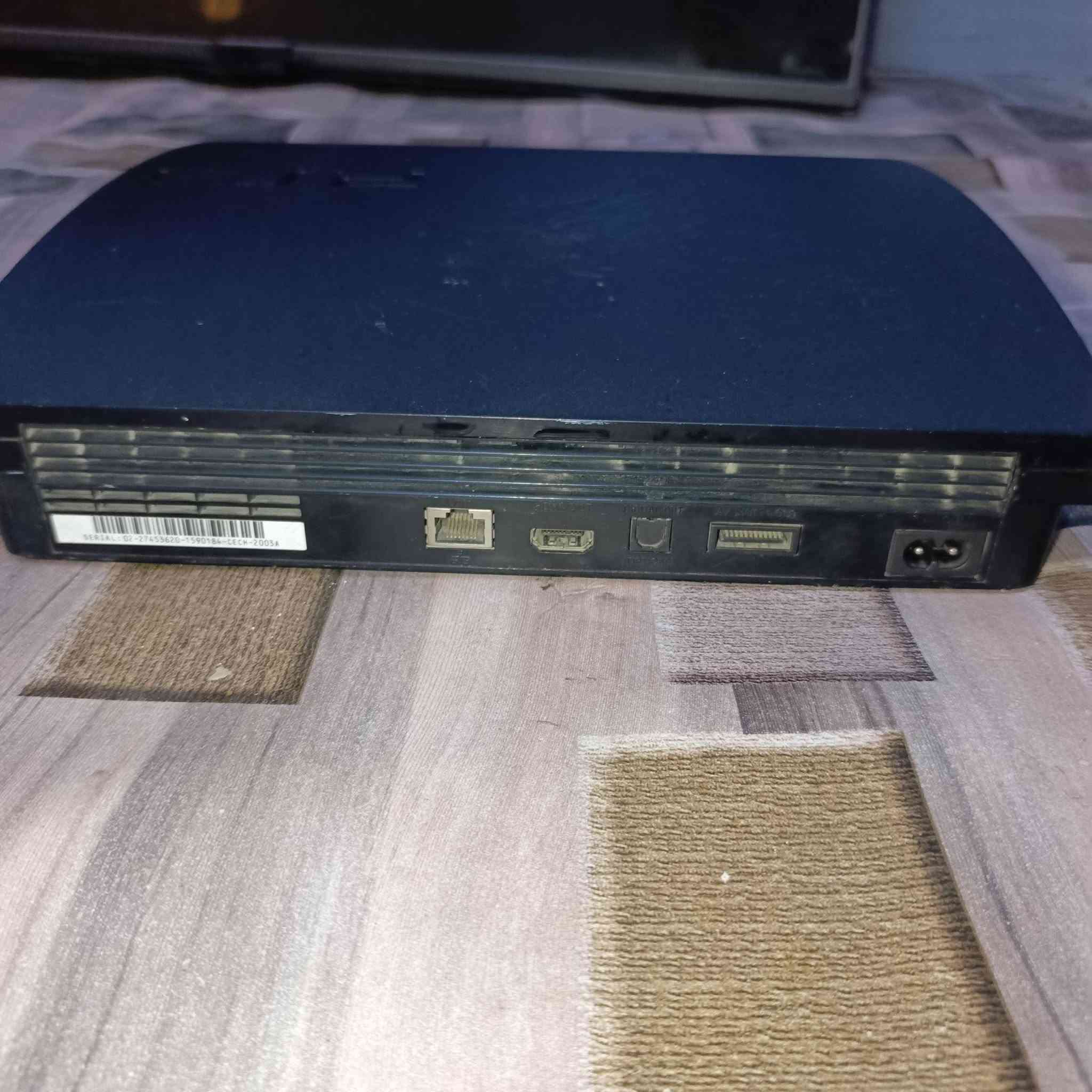 السلام عليكم عندي بلي 3البيع نضيف كلش ويا يده جديده واير مال يده جديد وبلي نضيف كلش وكامله ملحقات شغال بس الهارد بس مشكله الجهاز شغال تجي وتشوف بعينك الشراي يجي خاص مكاني البصرة حي الخضراء مقابيل محد النفط الرقم ,*********** مراوس اراوس بيع ابيع السعر90ال وبي مجال قليل الشراي
