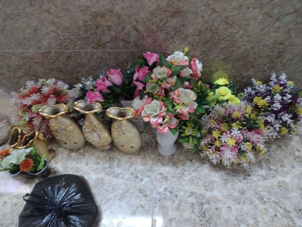 أغراض منزليه للبيع مستخدمه شي قليل للاستفسار اتصال  أو  ***********واتس اب مامتواجد عالفيس موصل جديده المفتي قرب أسواق الخضراء
