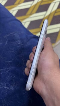ايفون • ذاكرة ١٢٨ • بطارية ٧٩