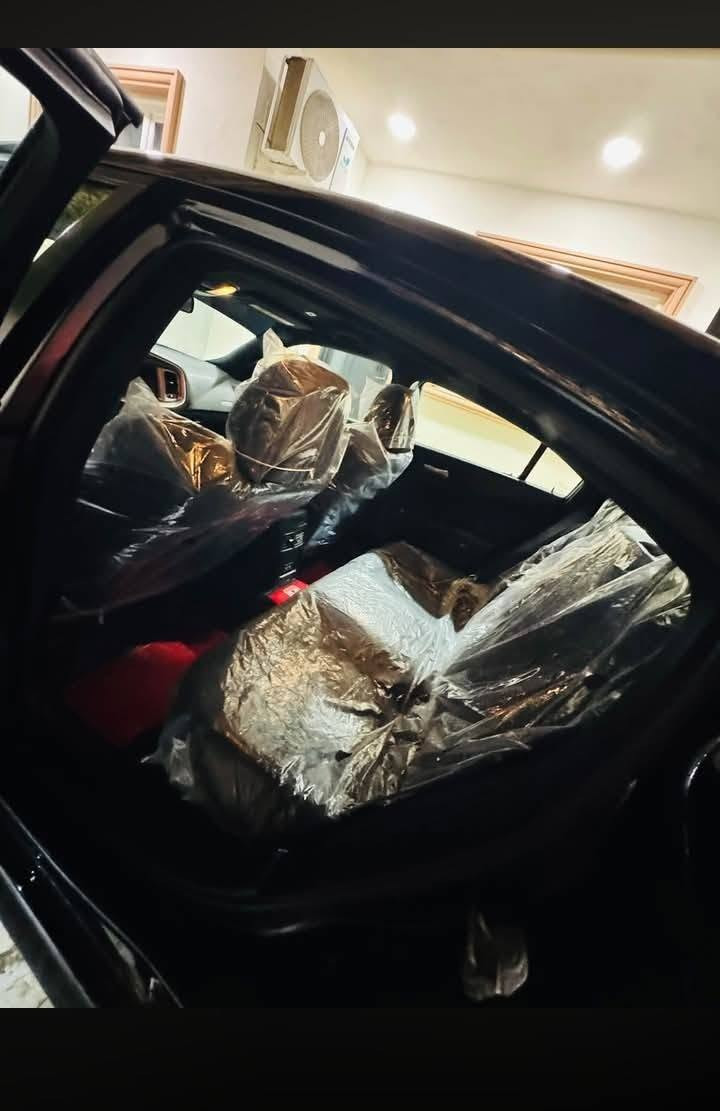 موديل 22 سياره جديده كلش وجاهزه من كلشي 
رقم بابل بسمي 
ماشيه 80 مواصفات معروفه حادث بنيد بدون داخل بدون صبغ 
السعر 196 وبيه مجال الشراي  
مكاني بابل حله نادر *********** مستعجل عله بيعته
