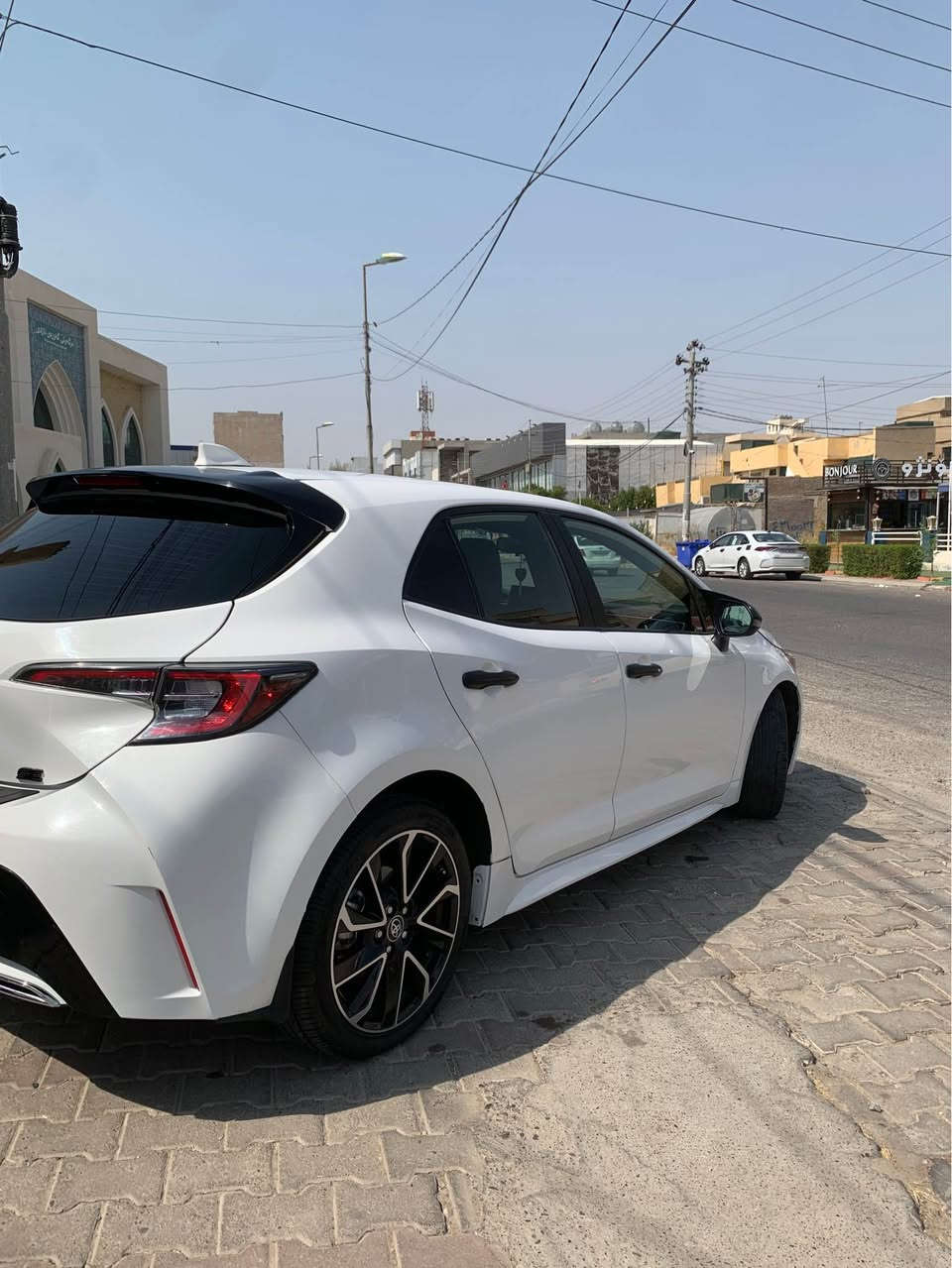 تەنها فرۆشتن ، فقط بيع 

Toyota Corolla 2022  amreke  black top
▪️بستەک بۆنیت و چاملغ و دەرگا سبوغ 
▪️ناو دەرگای کەمەک هەیتی  
▪️ئێرباگ شان و سوکان
▪️مەکینەی V4  مەکینەی ٢٠ی بێ تۆربۆ 
▪️رەقەم هەولێر سەنەوی نوێیە 
٥٠ هەزار میل رۆیشتییە 
▪️مواسفات Black top ی ڕادار و بەسمە
▪️شەغال شاشە کامیرا حساس
   
▪️نرخی ١٠٩ وەرەقە

▪️*********** واتساب ▪️ أربيل, العراق

