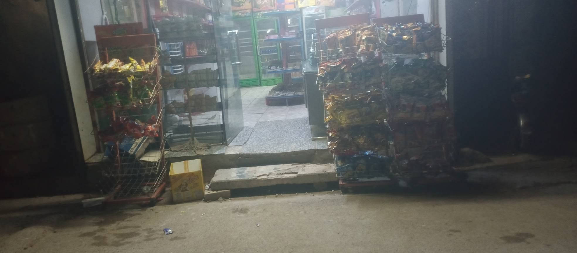 السلام عليكم غراض اسواق للبيع مكاني بغدادالرشاد السعر 3 ملاين ***********
