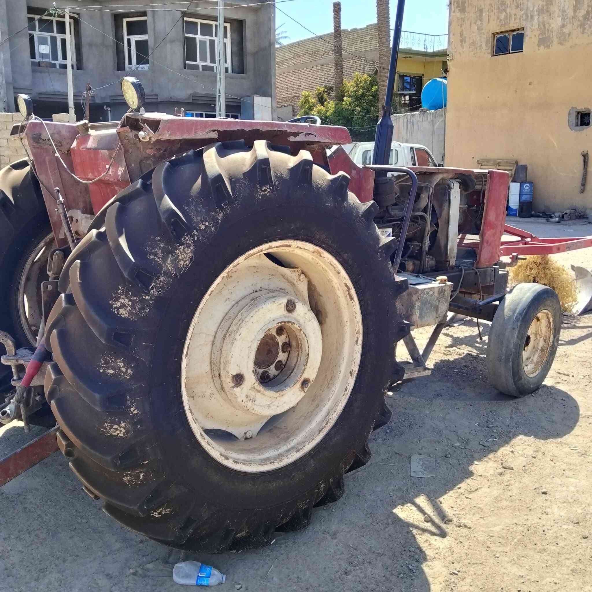 السلام عليكم مكينة فيات للبيع موديل ٨٢  العنوان ديالى خان بني سعد رقم التواصل ***********
