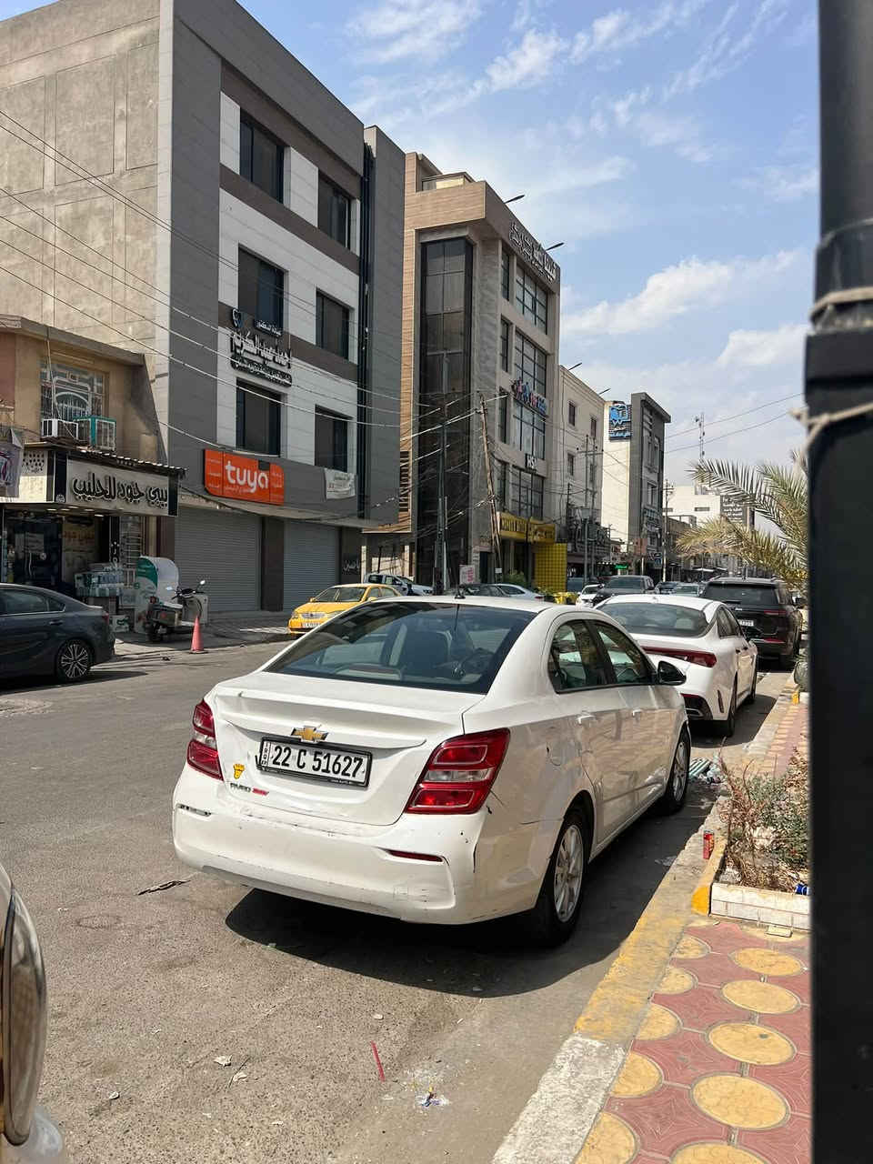 اڤيو سونك 2018 خليجي
السياره رقم اربيل باسمي وتحويل مباشر
السياره سعرها ٦٩ وبيها مجال
بدون ولا قطرة صبغ لكن بيها ملاحظات بالگشر
السياره ماشيه 180000 كيلو

السياره موجودة ببغداد - حي الحسين 
الشراي يتصل وتدللون ***********
