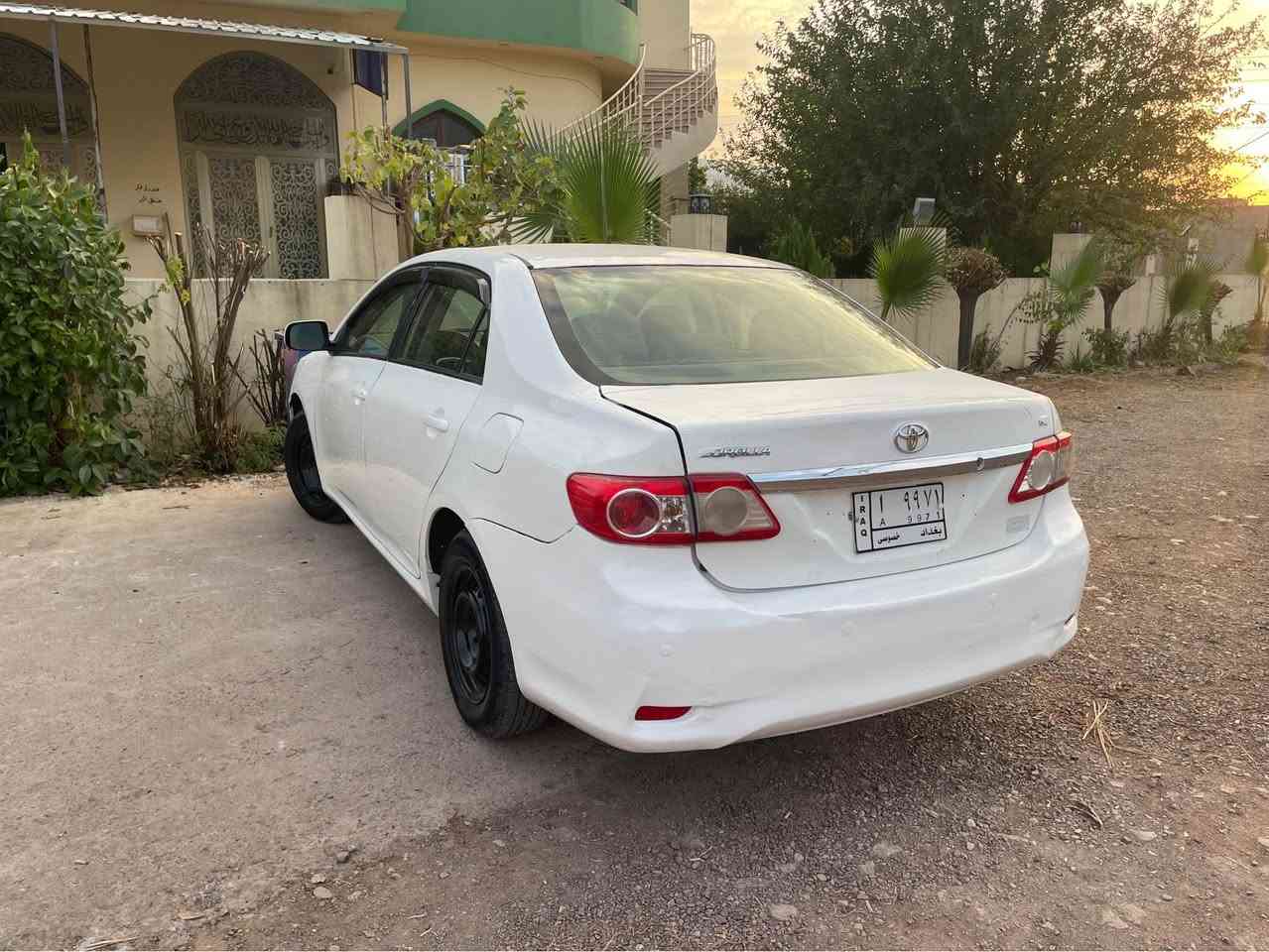 كورولا • ٢٠١١ • ١٨٠٠