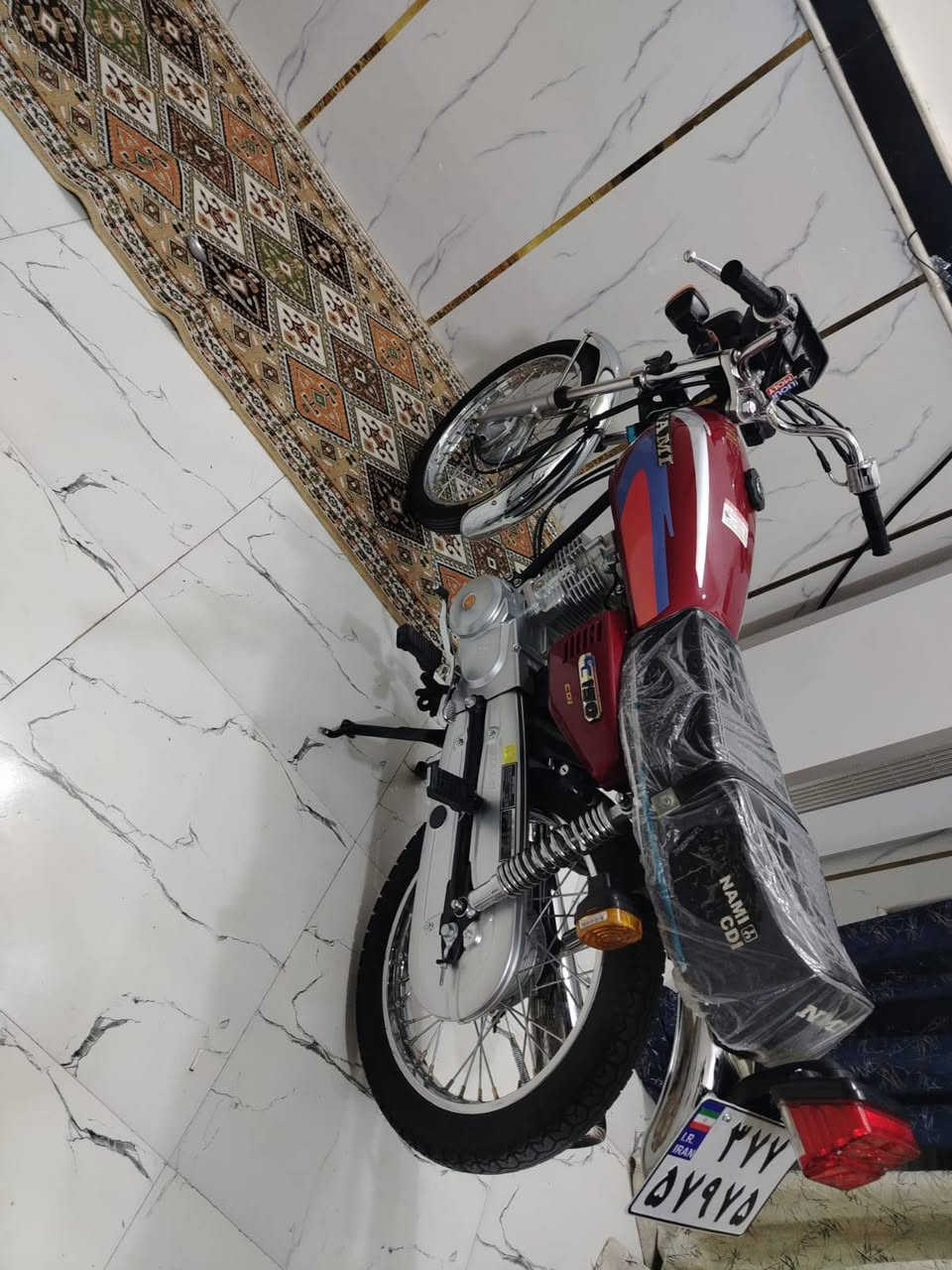 السلام عليكم دراجه للبيع  نامه اصلي ميدل 27 وراق  15 يوم من طالعه من الوكيل  سعر دراجه ملوين وبيها مجال بصيط   مكاني ميمونه لمو شراي لا يتعبنه ***********
