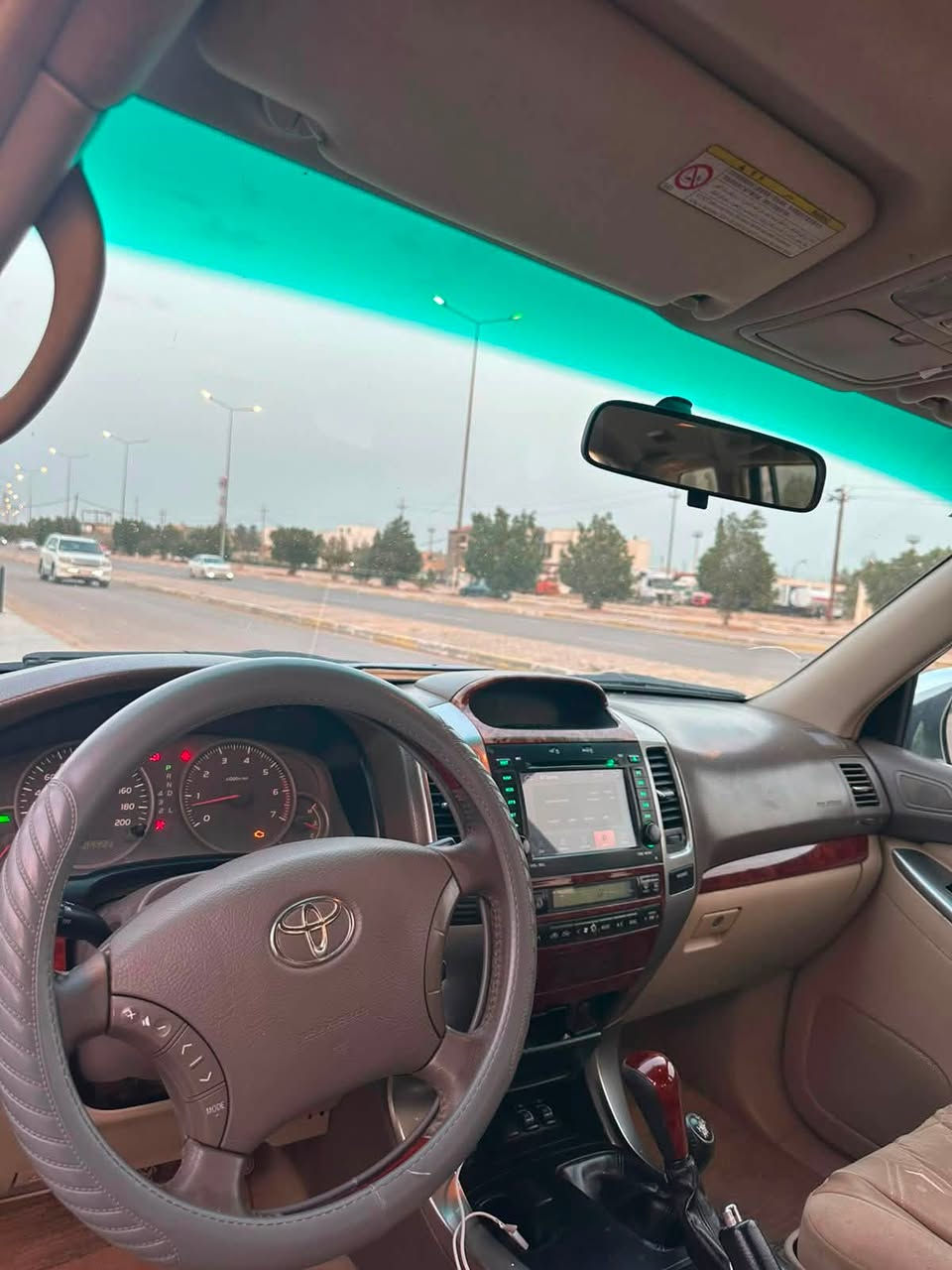 السلام عليكم
برادو 2009 vx 
فول مواصفات 
كلين فقط 
كير محرك مكفولات 
ماشيه 250 الف  
عارضها بـ 165
للأستفسار الهاتف / ***********
